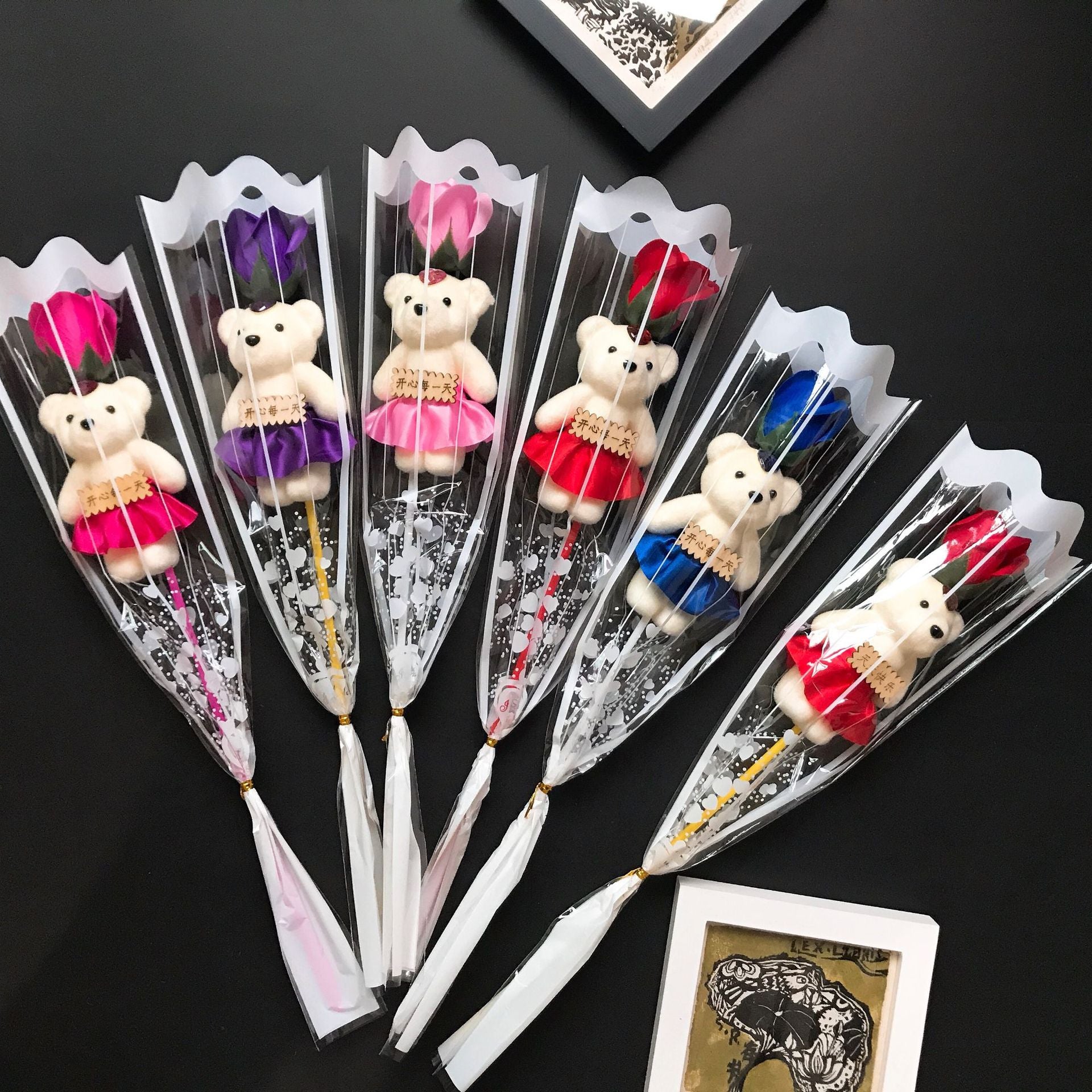 1Pcs 2023 Valentines Day Gift for Girlfriend Boyfriend Bear Flower Soap Wedding Gift for Guests Party Favors Promotional Gifts