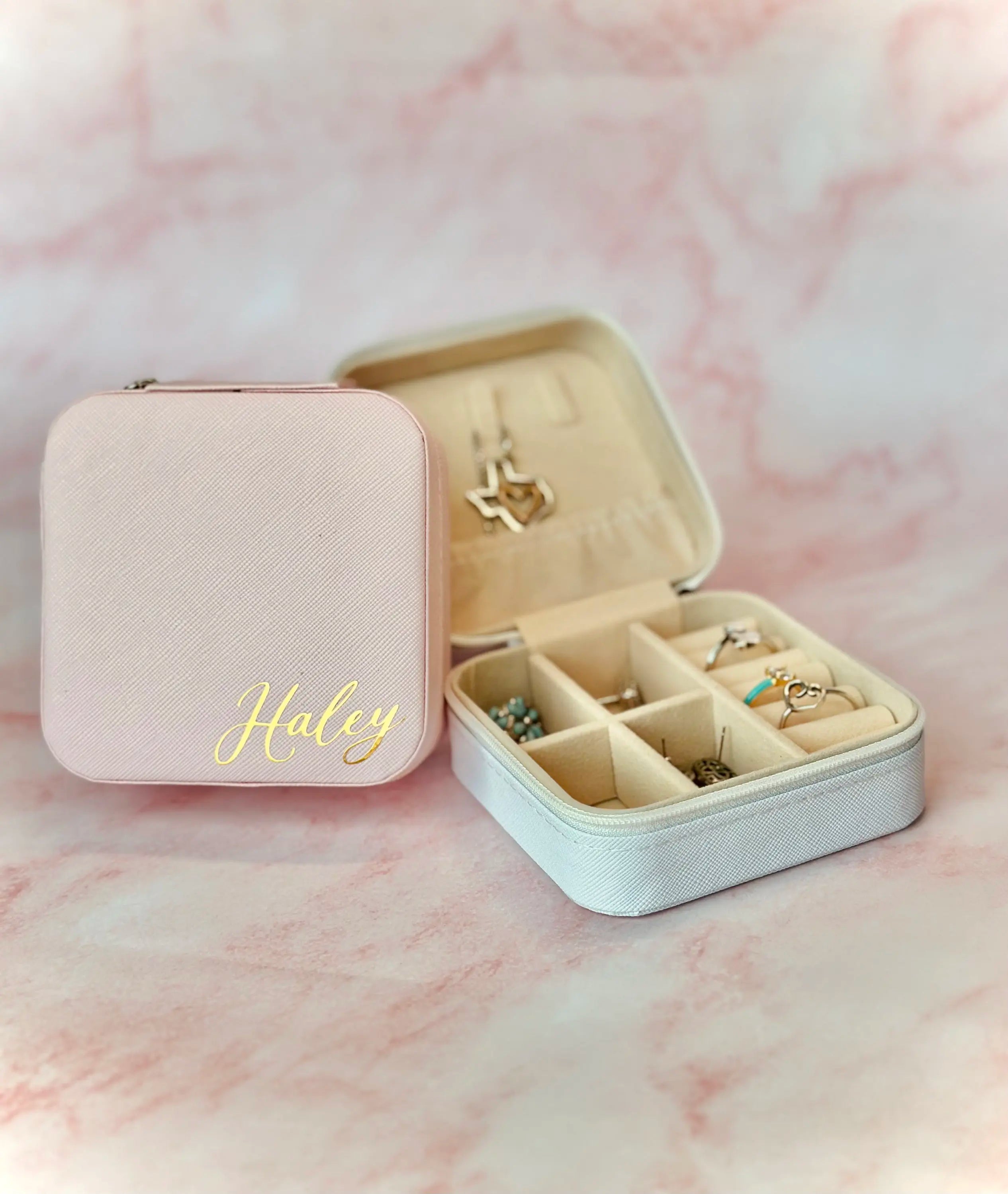 Personalized Bridesmaid Gifts Bachelorette Party Gift Travel Jewelry Case Wedding Gifts Hen Party Gifts Birthday Favor For Her